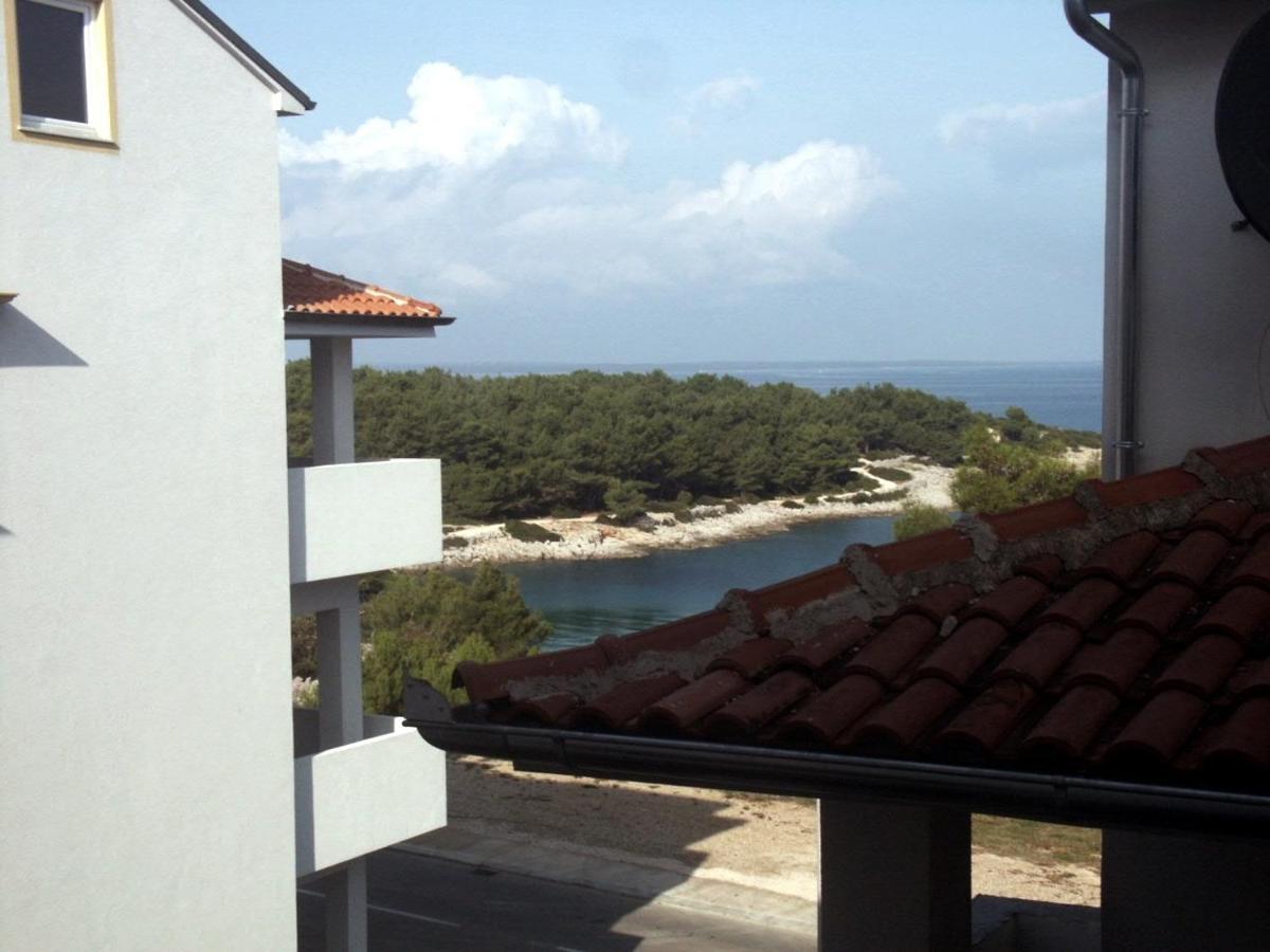 Apartments With A Parking Space Mali Lošinj Екстериор снимка