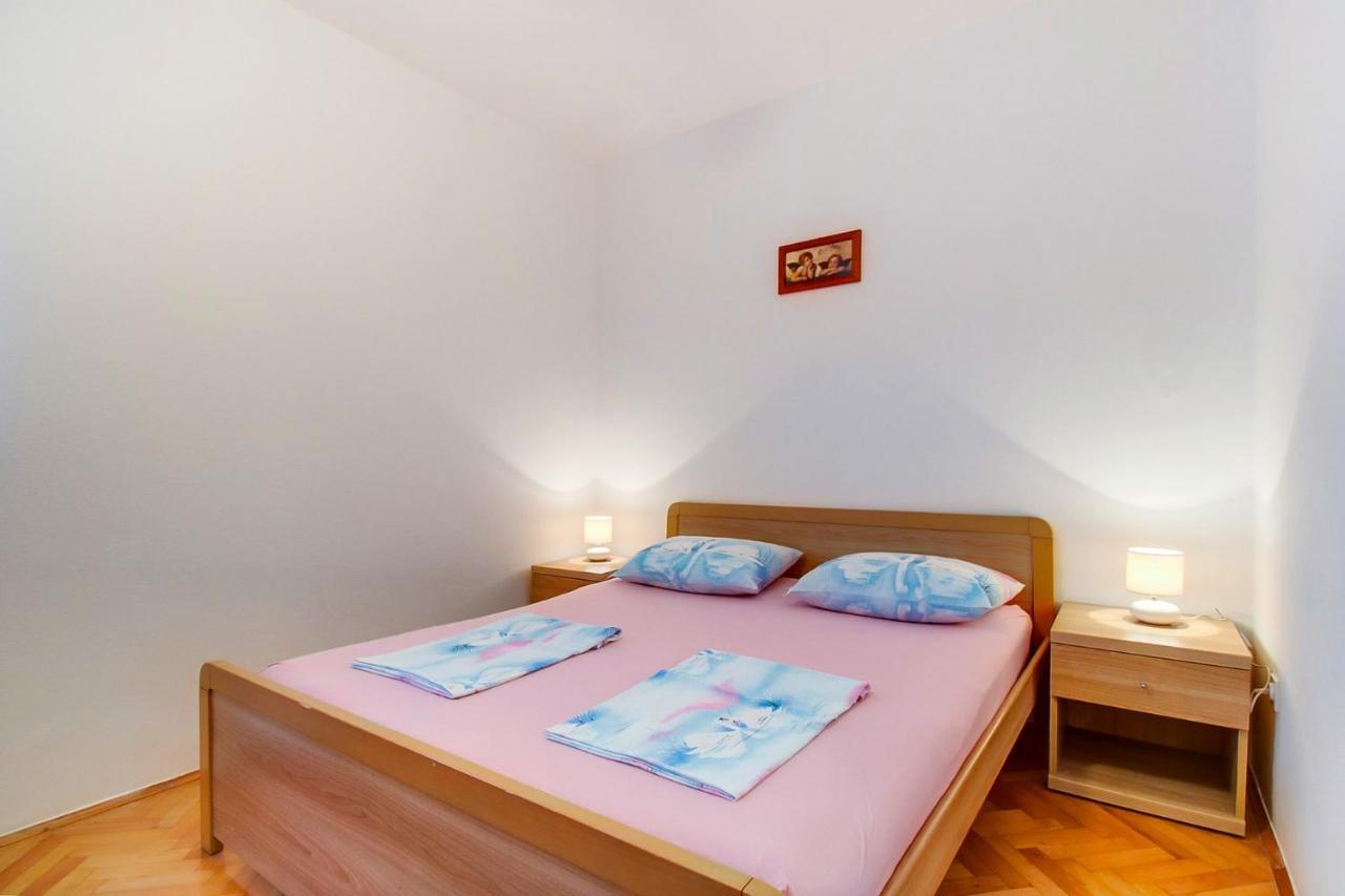 Apartments With A Parking Space Mali Lošinj Екстериор снимка